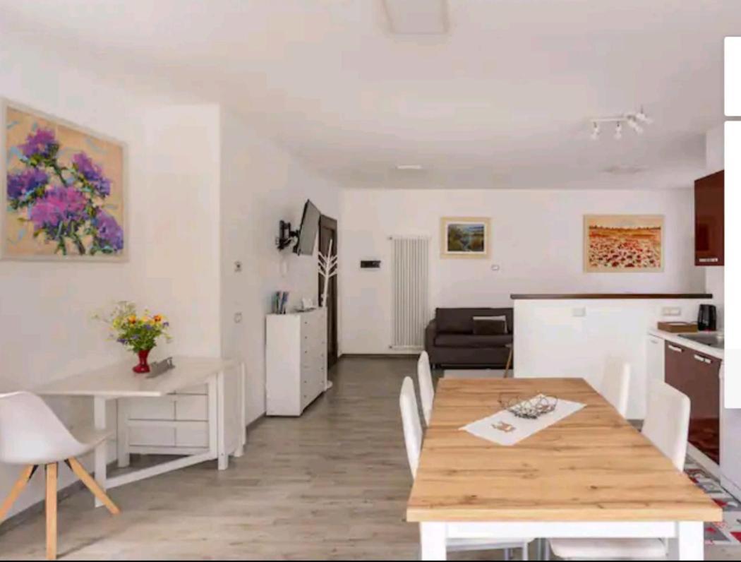 Iris Home Camblione Ngoại thất bức ảnh